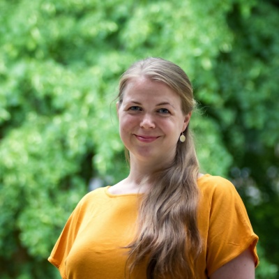 Mgr. Ivana Valecká 